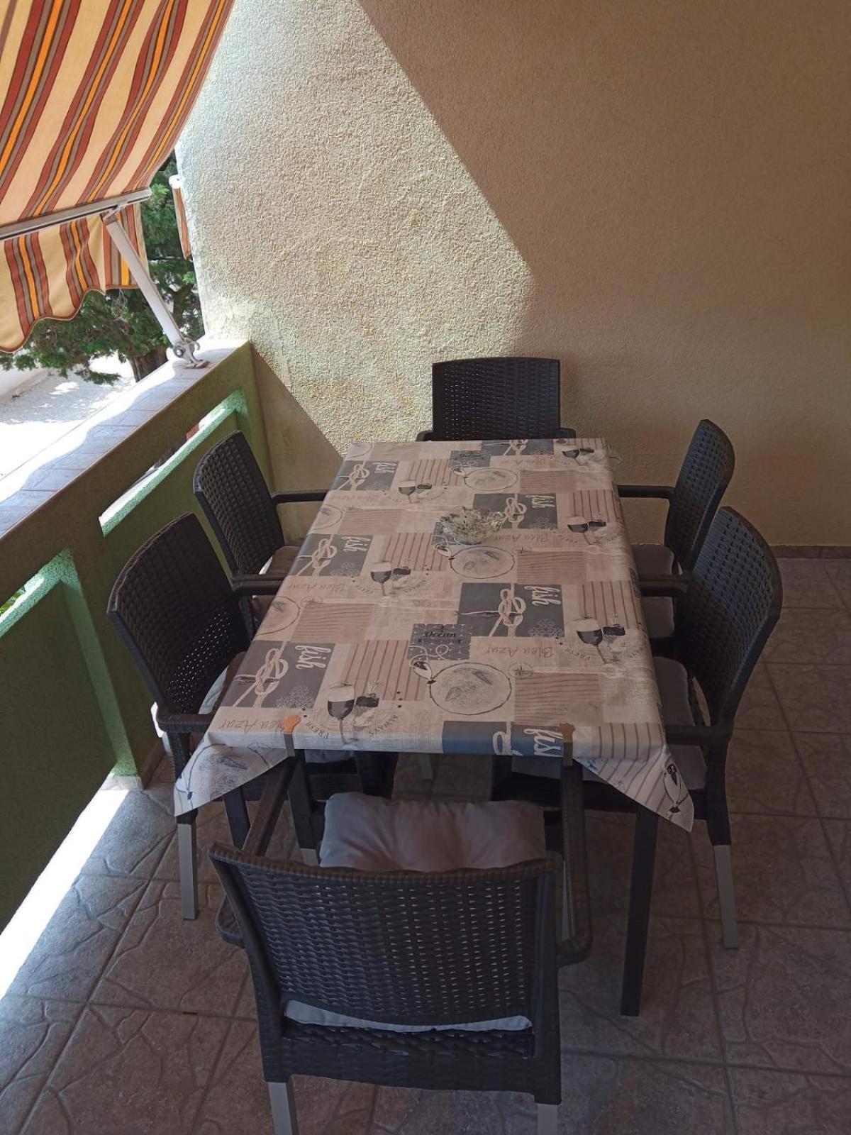 Apartmani Ana Vir Exterior photo