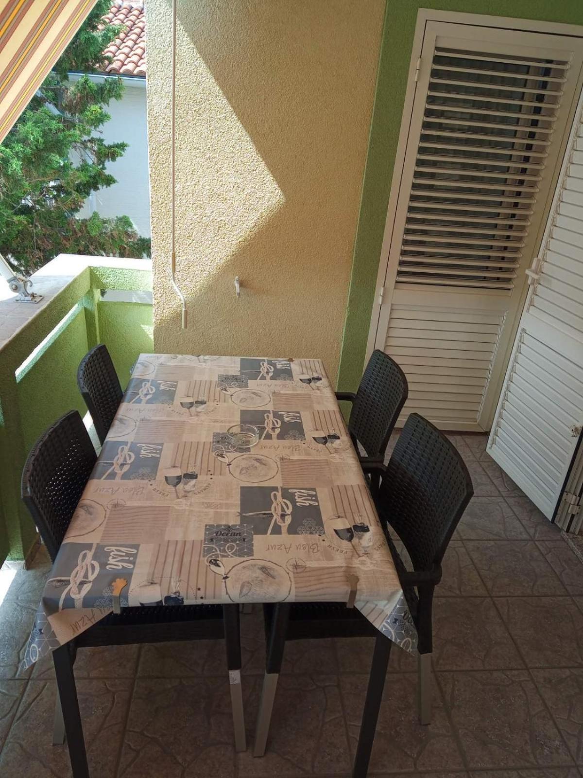 Apartmani Ana Vir Exterior photo