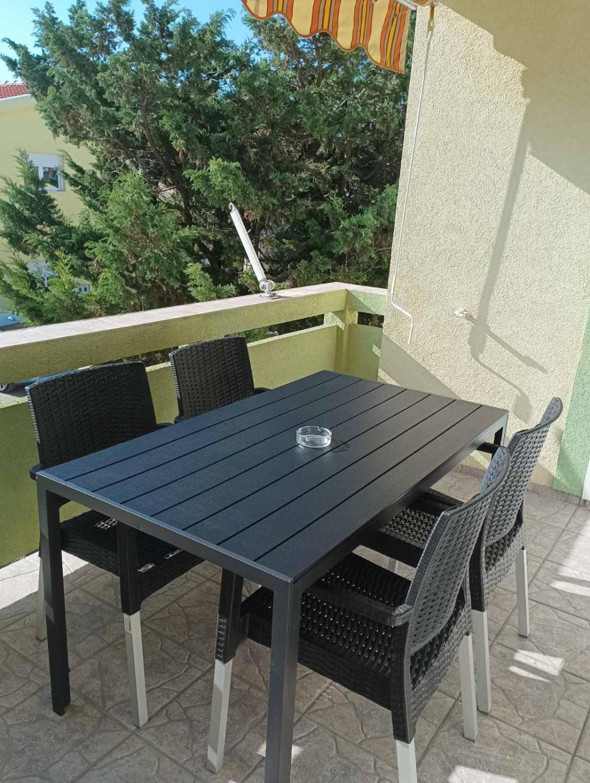 Apartmani Ana Vir Exterior photo